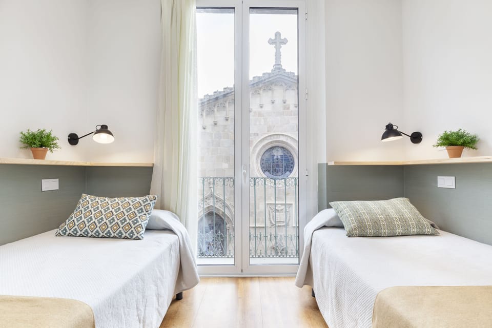 Economy Twin Room, 2 Twin Beds | Balcony