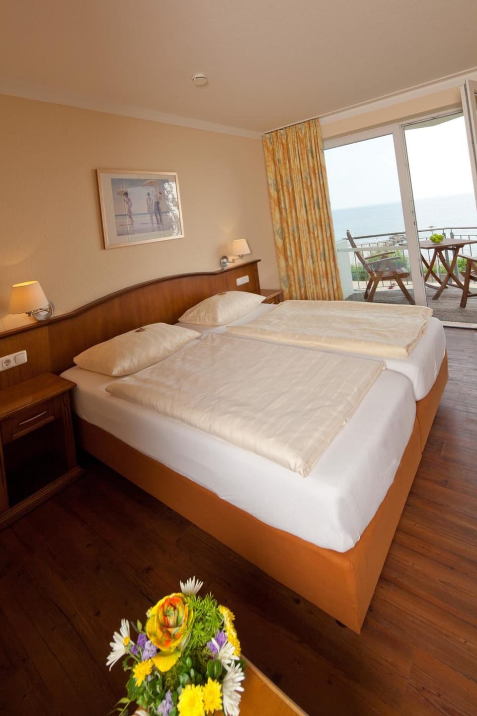 Individually furnished, desk, free WiFi, bed sheets