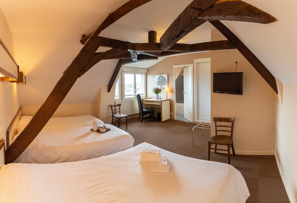 Desk, rollaway beds, free WiFi, bed sheets