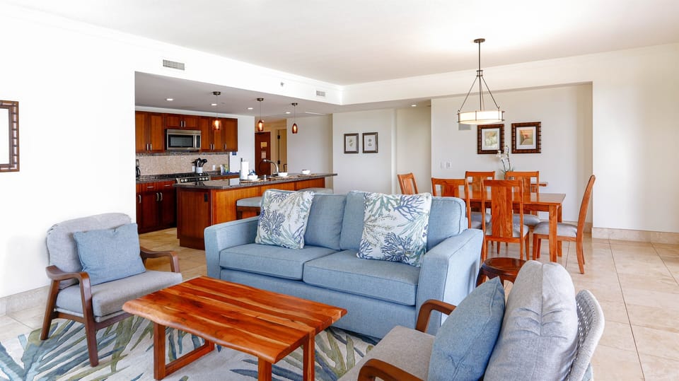 Well-appointed open living space for reconnecting and recharging