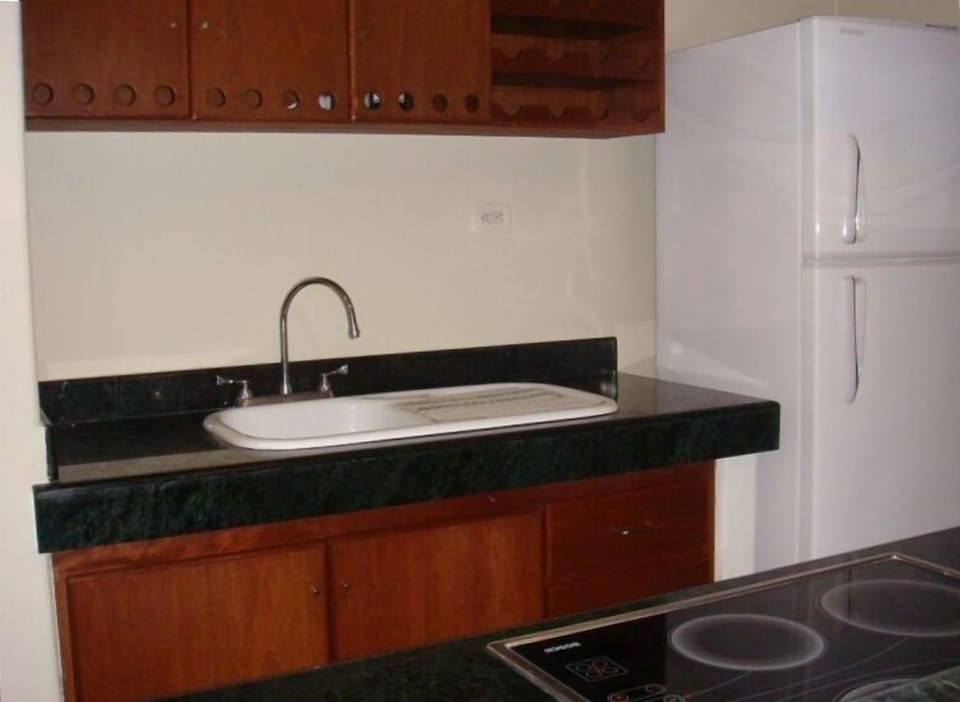 Complete Kitchen