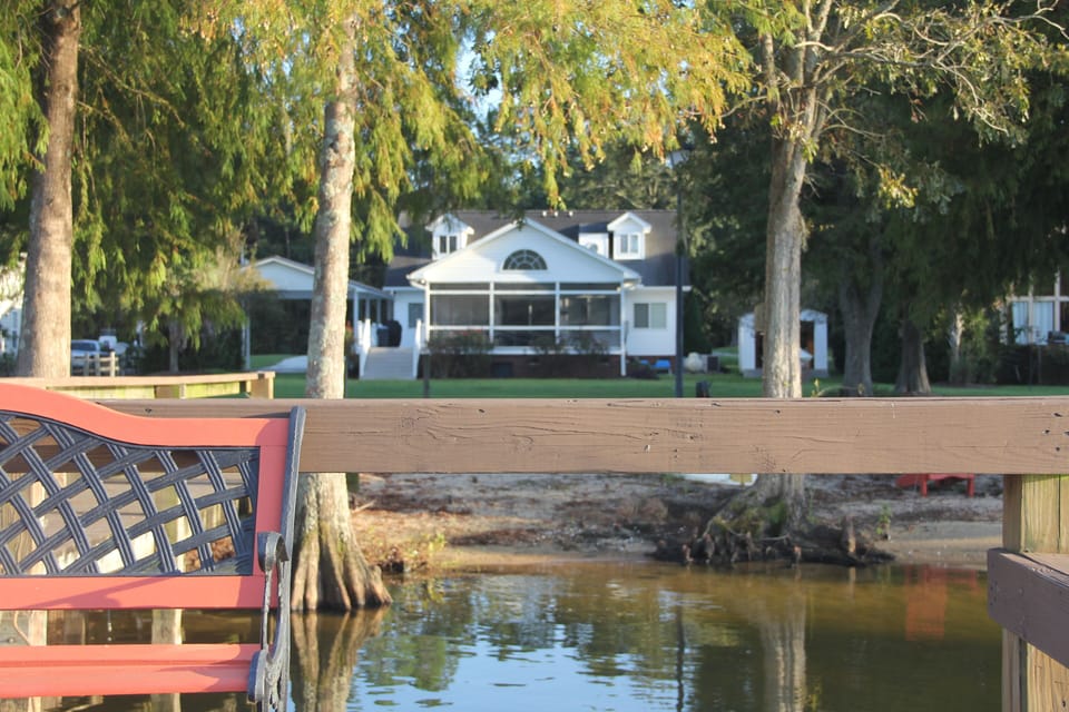 Beach and lake access to big water