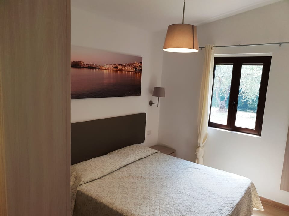 In-room safe, blackout drapes, soundproofing, iron/ironing board