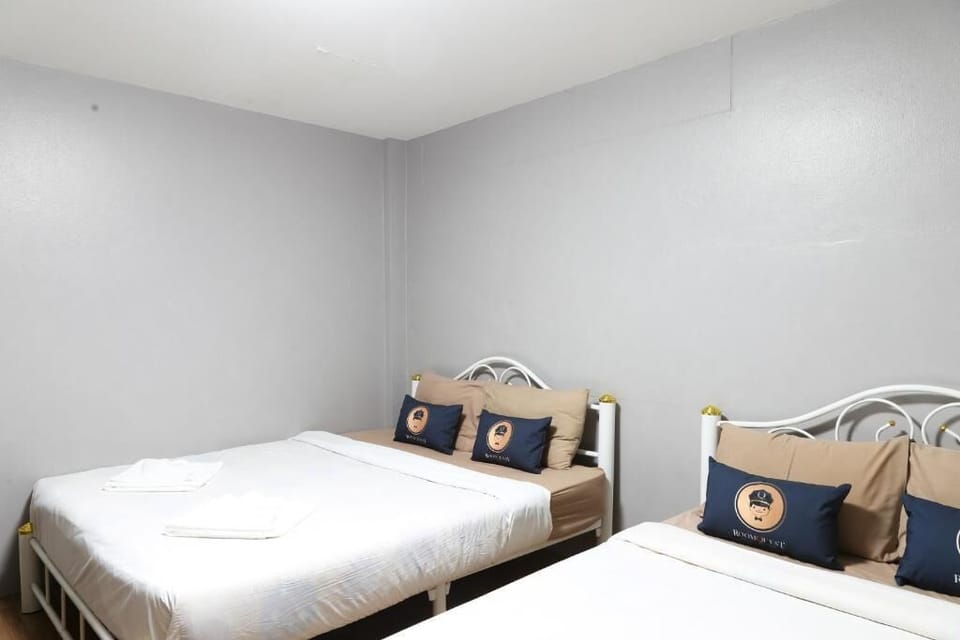 Deluxe Room | Free WiFi, bed sheets