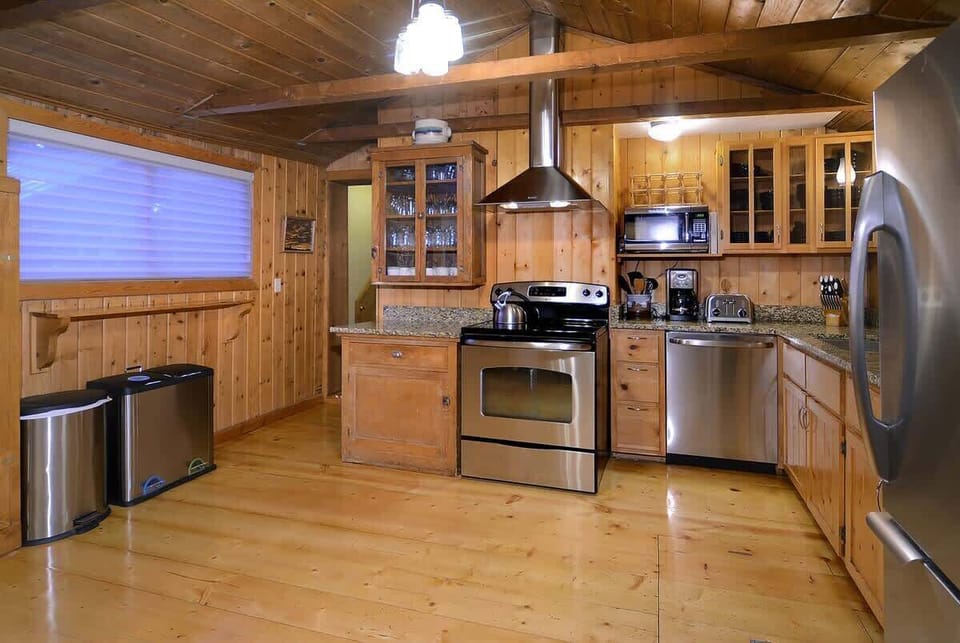Fully Stocked Kitchen