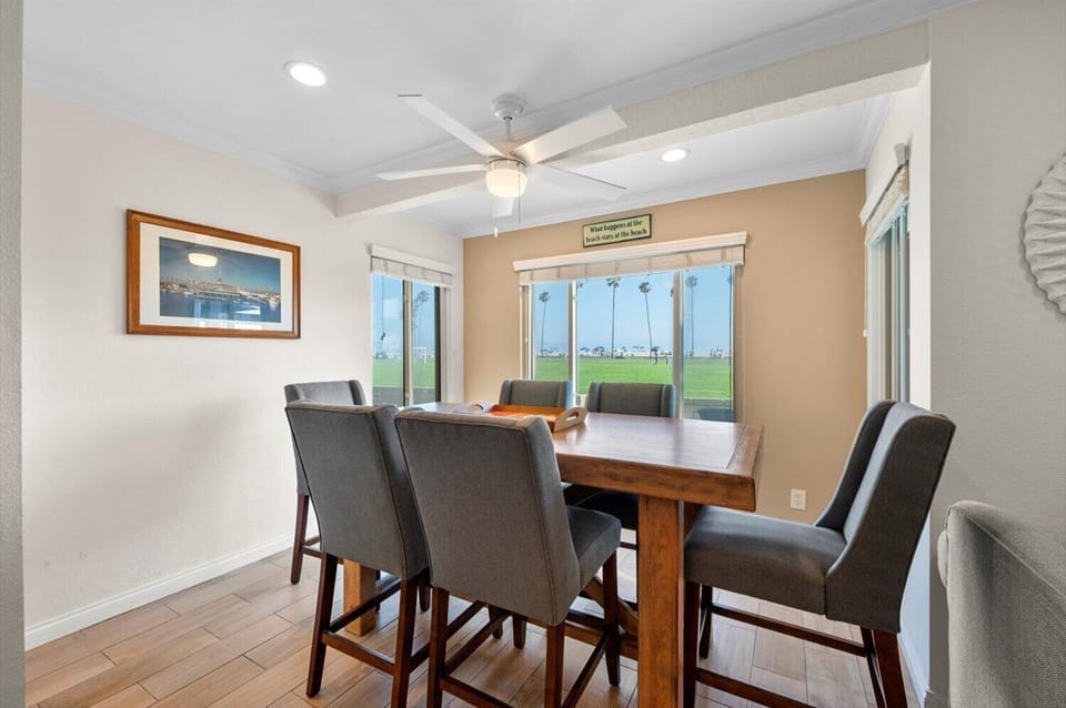 6 seat dining table