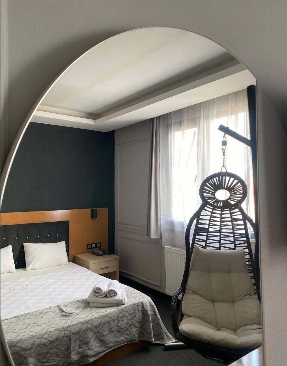 Superior Double or Twin Room | Minibar, in-room safe, desk, soundproofing