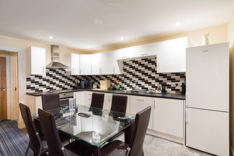 Apartment, Multiple Beds, Non Smoking | Soundproofing, iron/ironing board, free WiFi, bed sheets