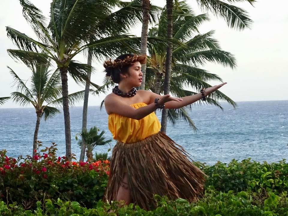 There are many options nearby to watch the beautiful hulu dancers perform.