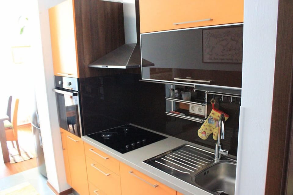 Fully equipped kitchen, with oven, stove, dishwasher, all utensils and cutlery.
