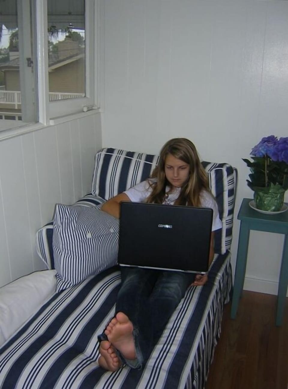 Small Extra Room /Office/Library With Ocean View