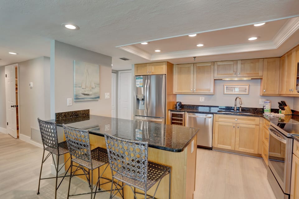Kitchen with bar seating