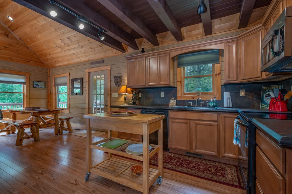 Open kitchen/dining area