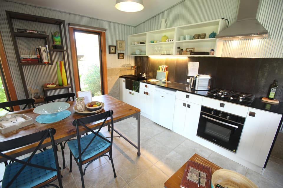 Kitchenette 