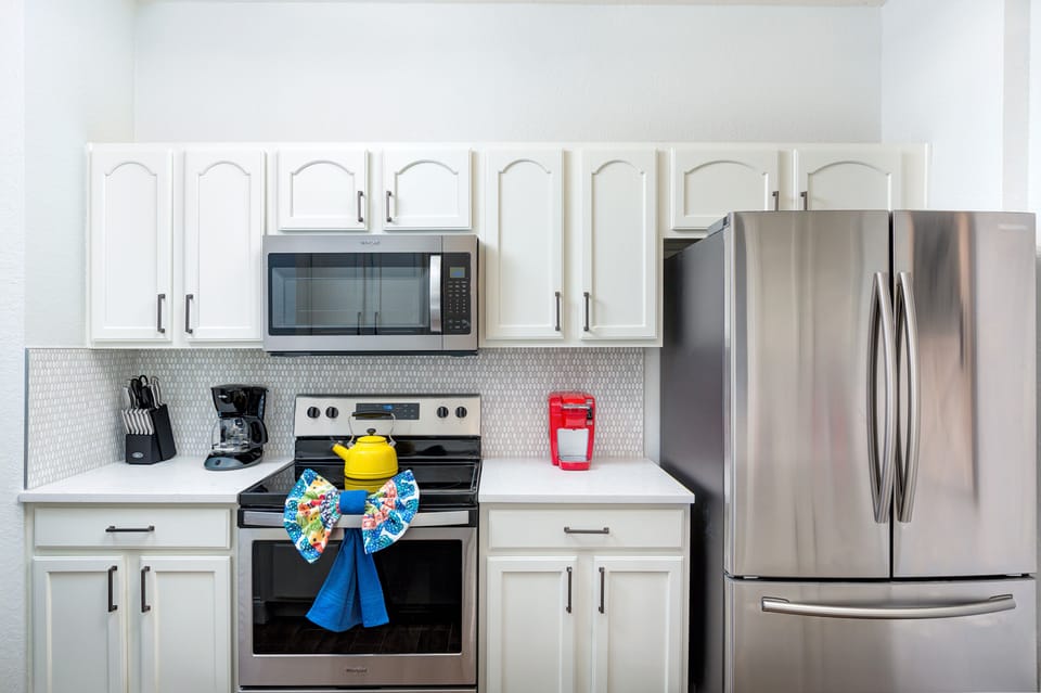 Keurig, griddle, fryer, slow cooker, rice cooker, coffee maker and much more!