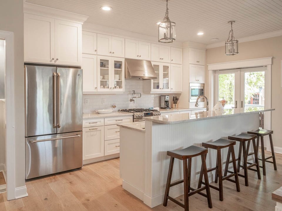Gourmet Kitchen with Commercial Grade Appliances-Island Seating for 4