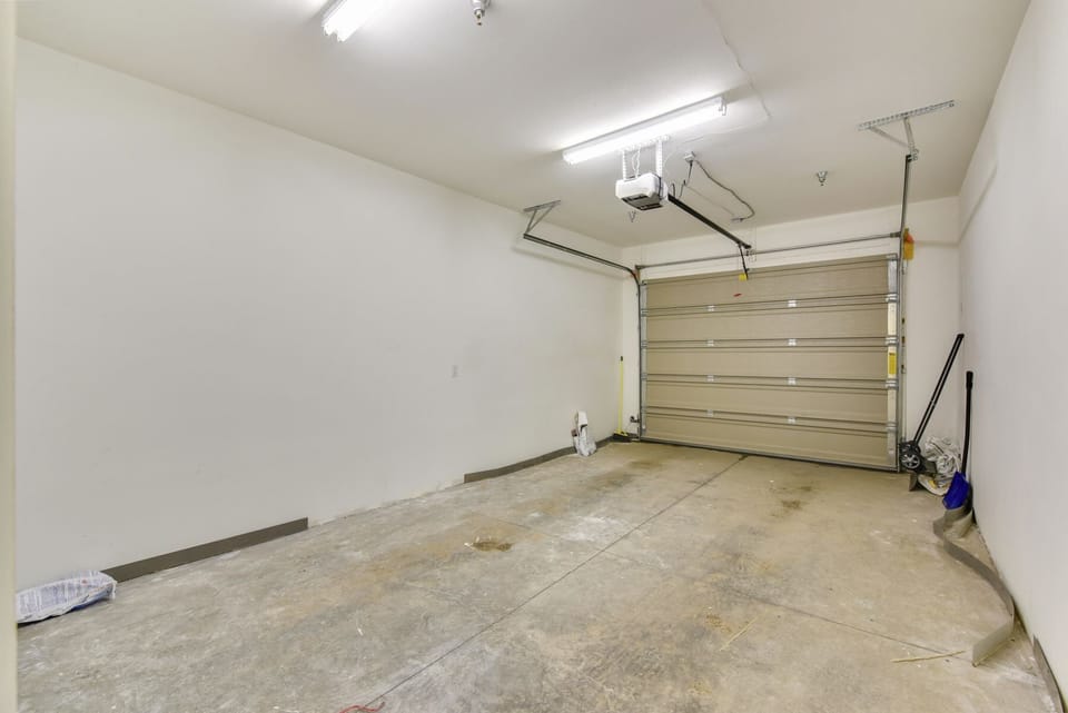 Bottom floor garage/1 SUV