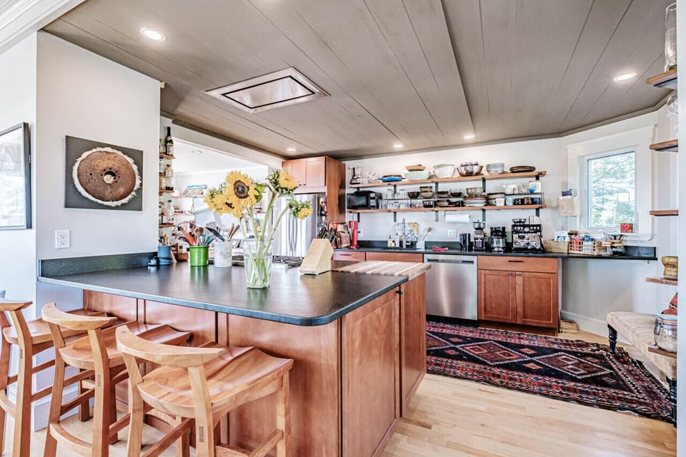 Open kitchen