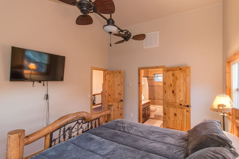 24 - Master Bedroom