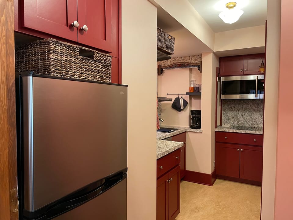 Kitchen image 1