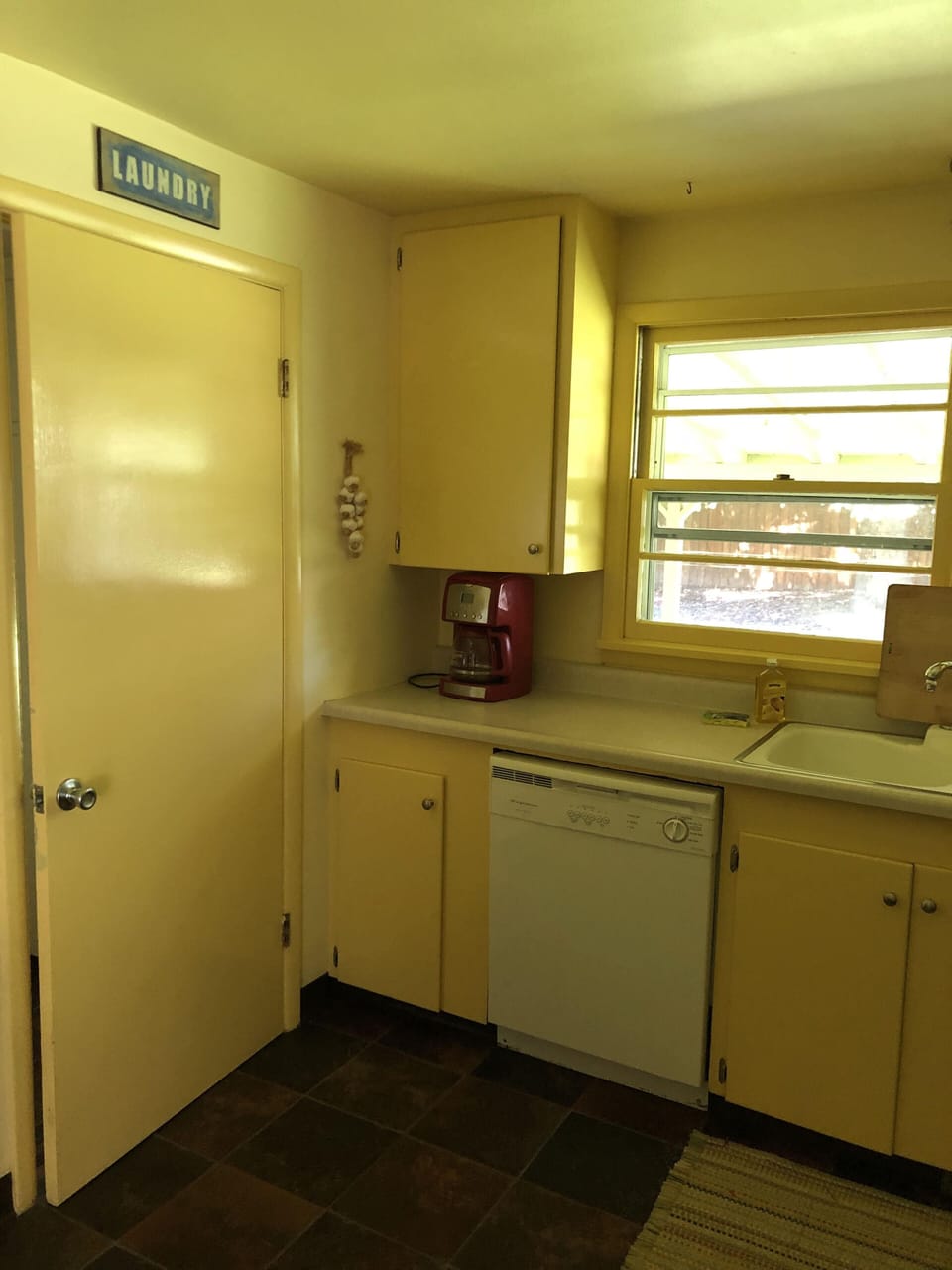 Kitchen with dishwasher