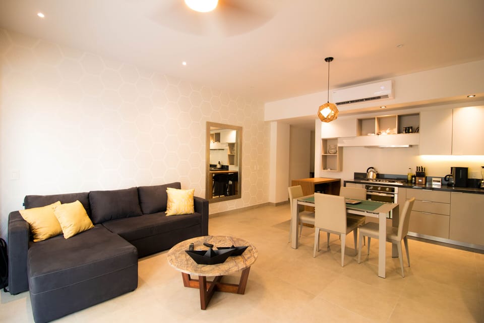 Pavilion 206, Living room. (MyPvRentals) 