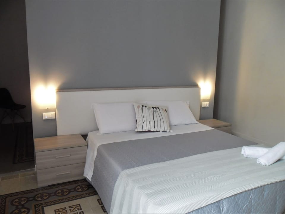 Quadruple Room | Individually decorated, individually furnished, desk, laptop workspace