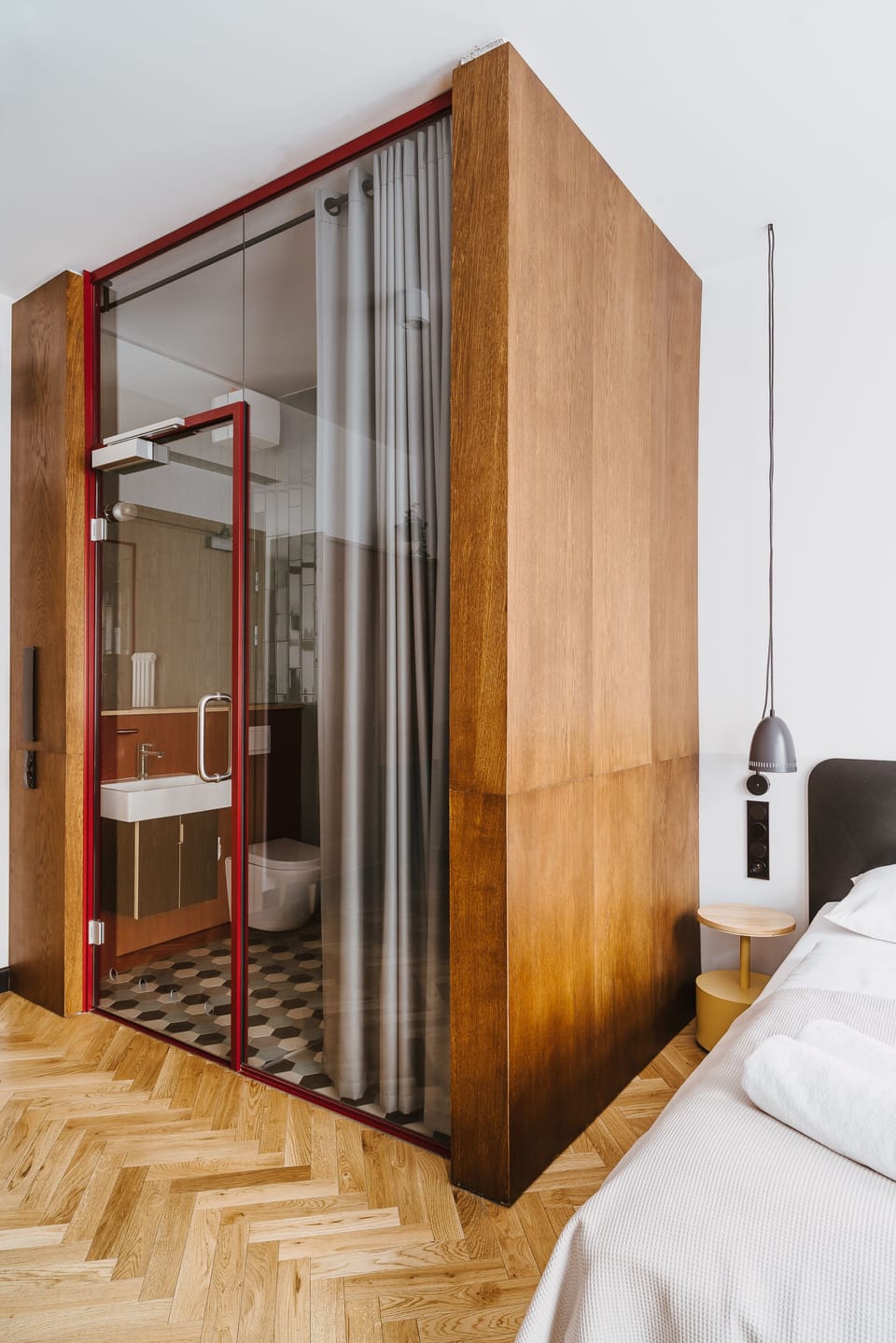 Comfort Double Room | Hypo-allergenic bedding, desk, blackout drapes, iron/ironing board