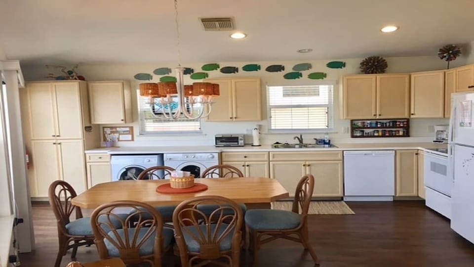 Well equipped kitchen open to family room