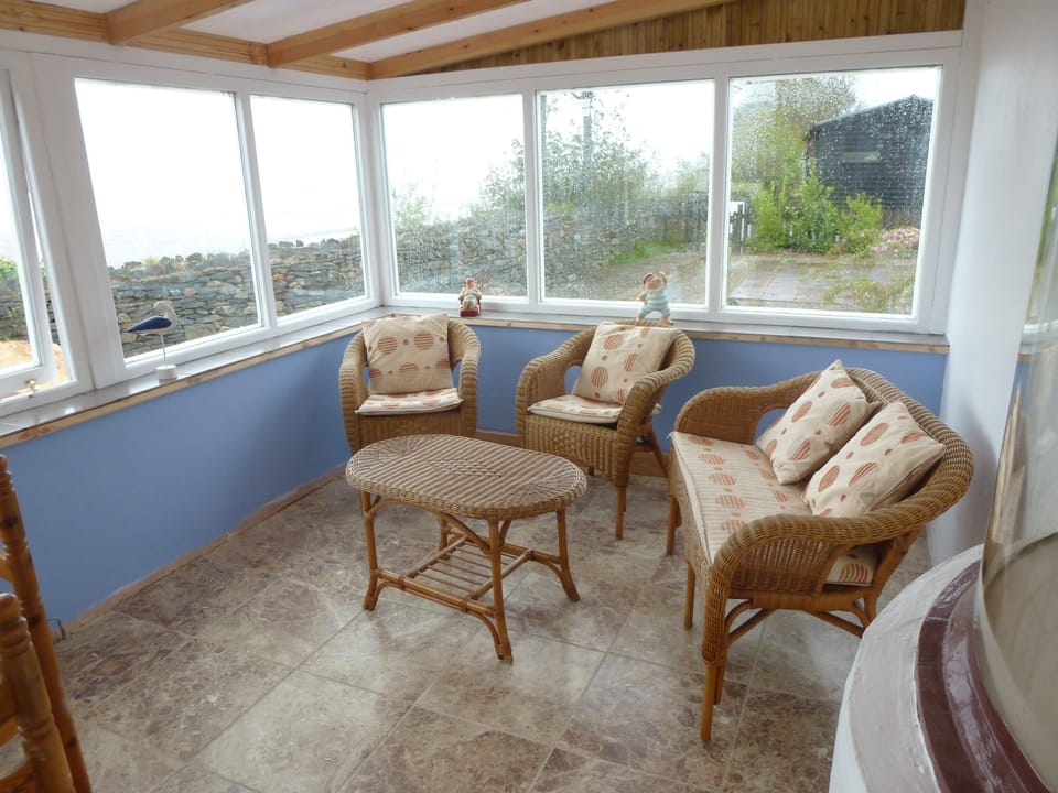 the sun lounge - looking out over the beach