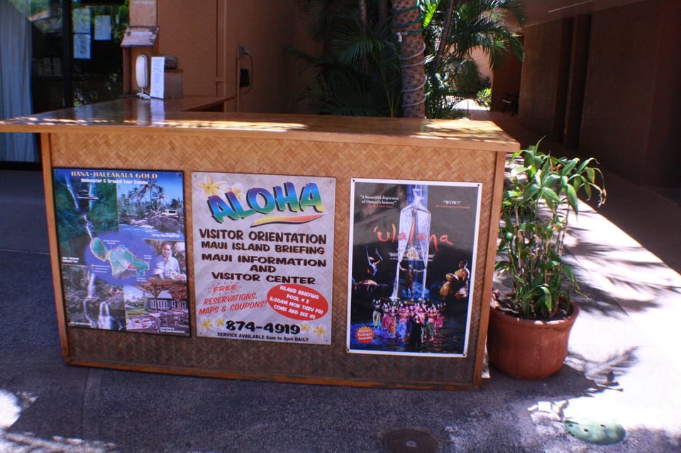  Maui Information & Visitors Center, briefings at pool #2. Adventure the Island!!