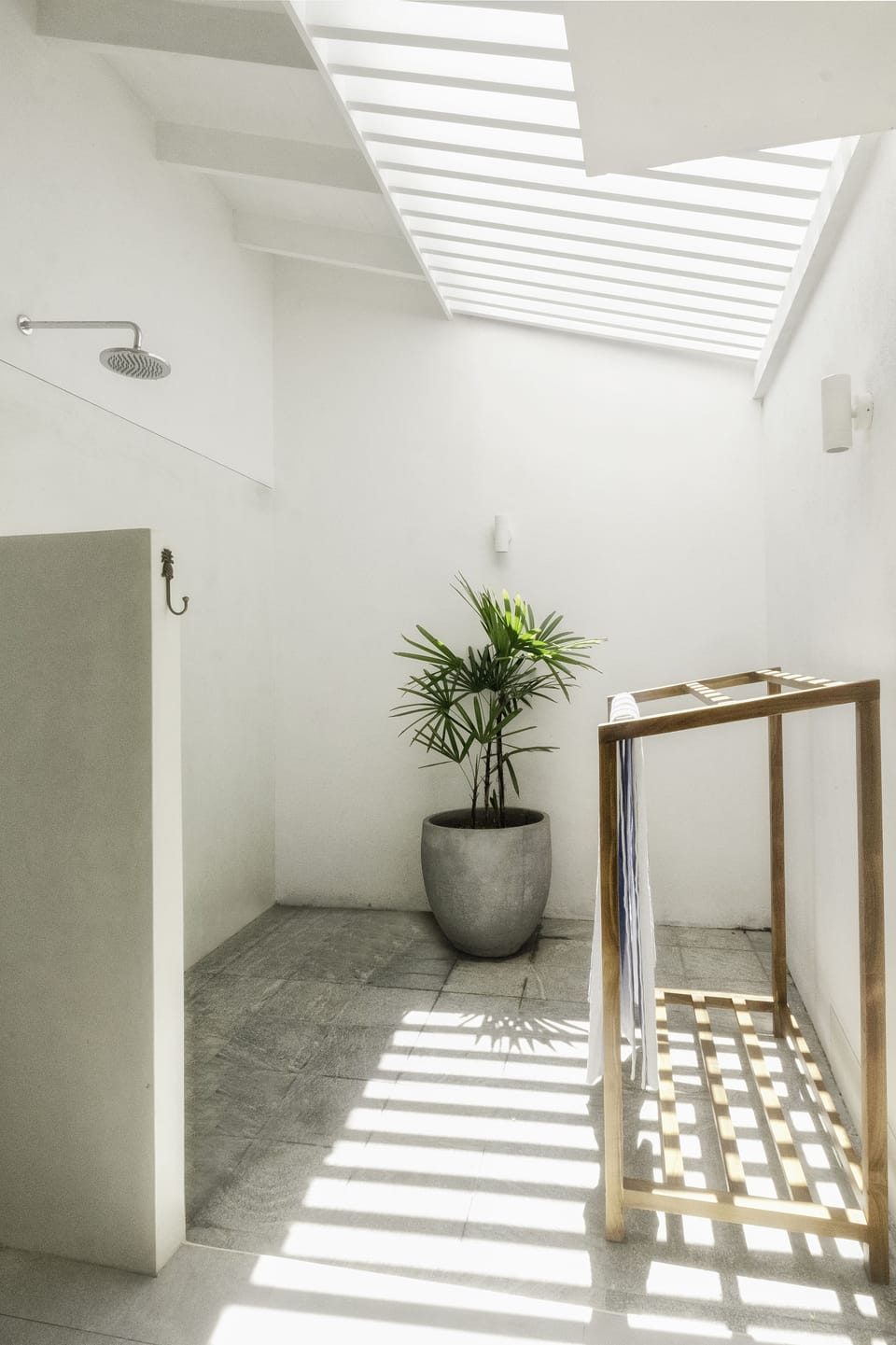 5-Bedroom Villa with Private Pool | Bathroom shower