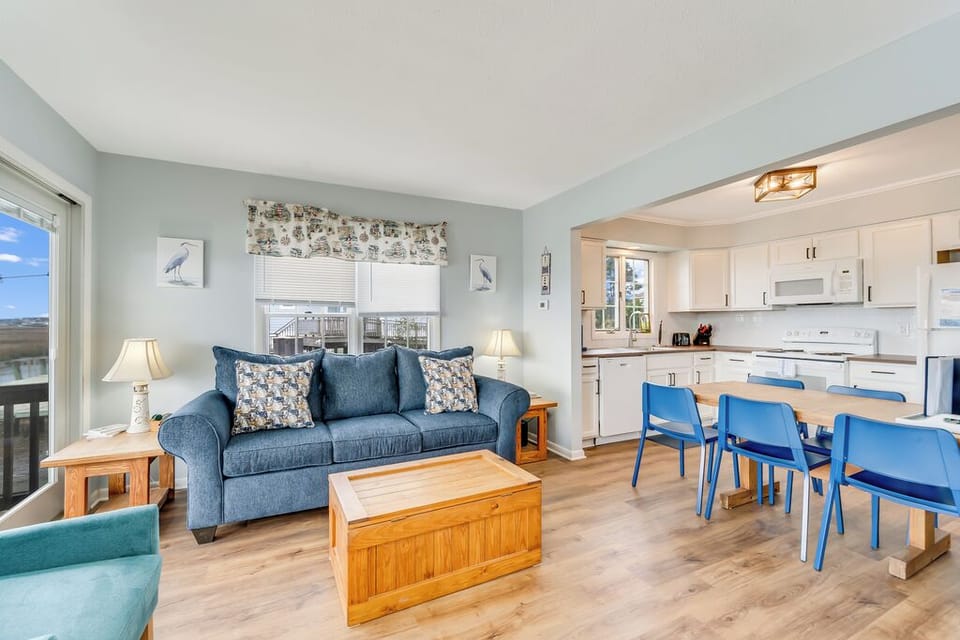 Ocean East is a pet-friendly fan favorite on the East Side!