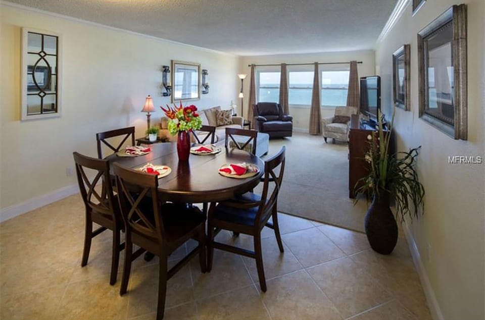 beautiful dinning room next to the open kitchen