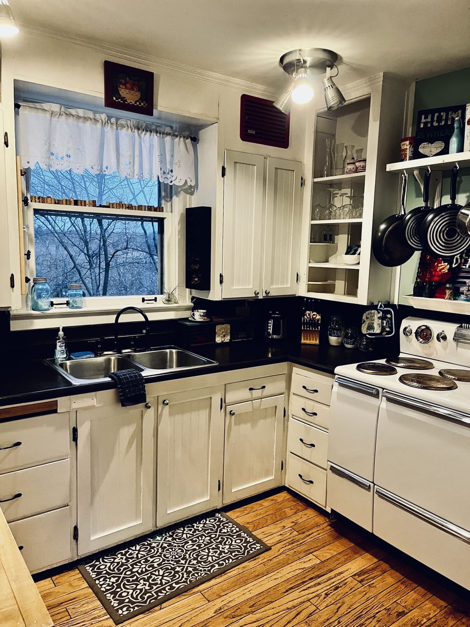 09672ace-f2f4-4a50-bc32-3c4b7e4b38f5