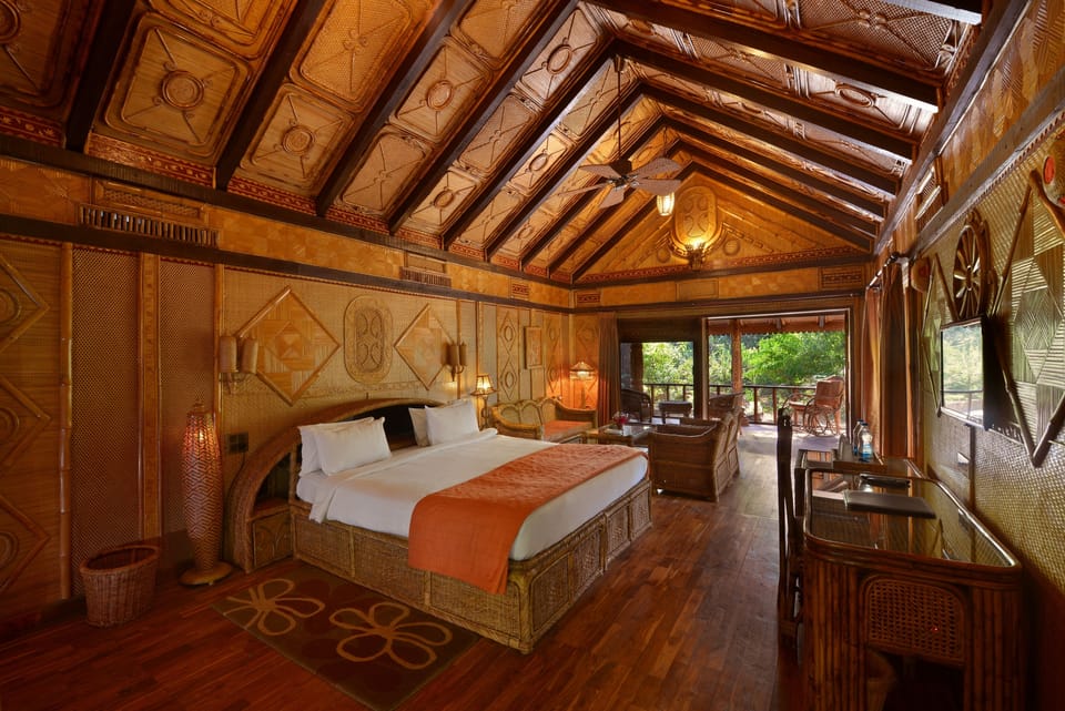 Design Cottage, 1 King Bed, Non Smoking | Desk, rollaway beds (surcharge), bed sheets