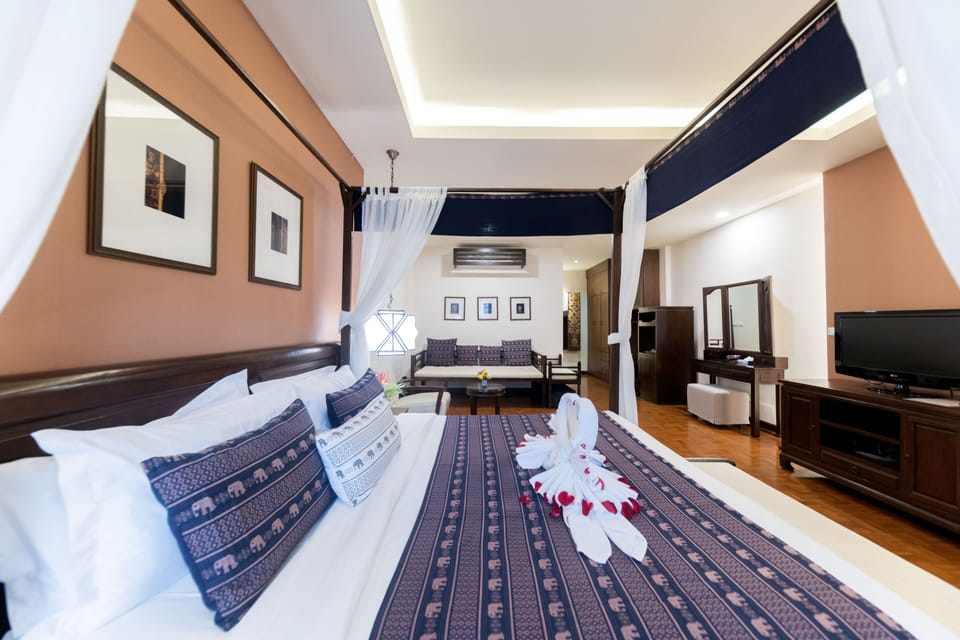 Deluxe Double Room | Premium bedding, Tempur-Pedic beds, in-room safe, individually decorated