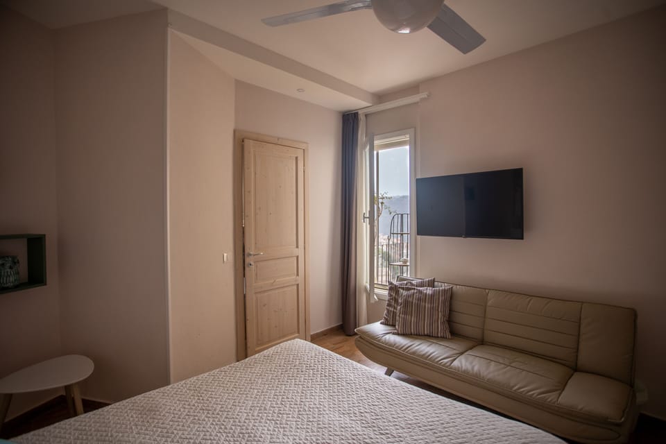 Comfort Double Room, Non Smoking, City View | Down comforters, memory foam beds, minibar, desk