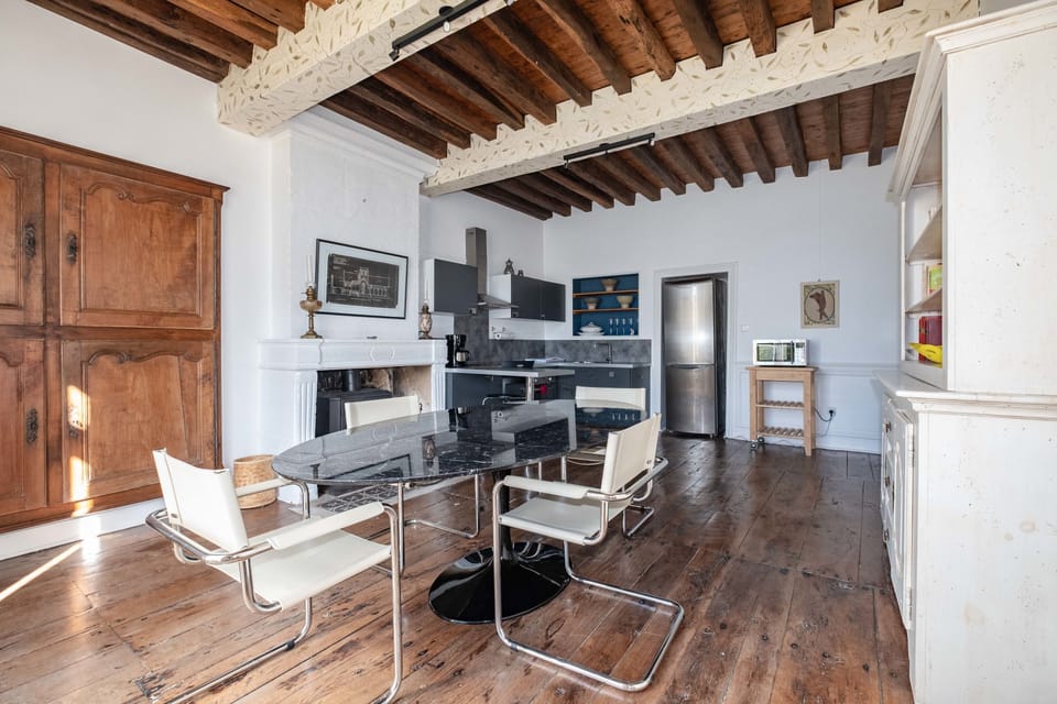 Apartment (Grand Jardin) | Private kitchen | Full-size fridge, microwave, oven, stovetop