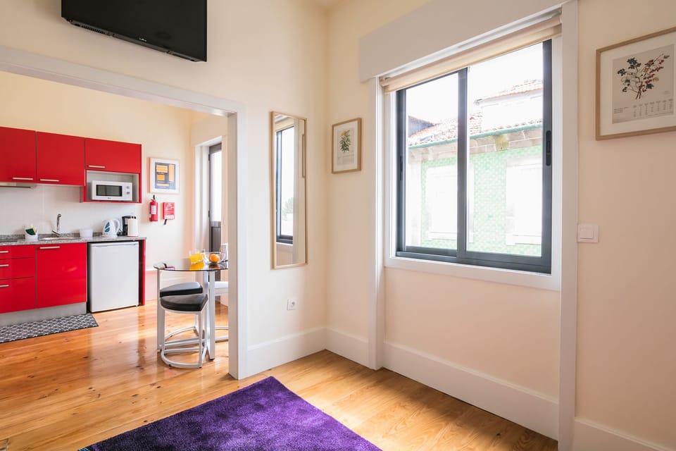 Apartment, 1 Bedroom | Private kitchenette | Full-size fridge, microwave, stovetop, coffee/tea maker