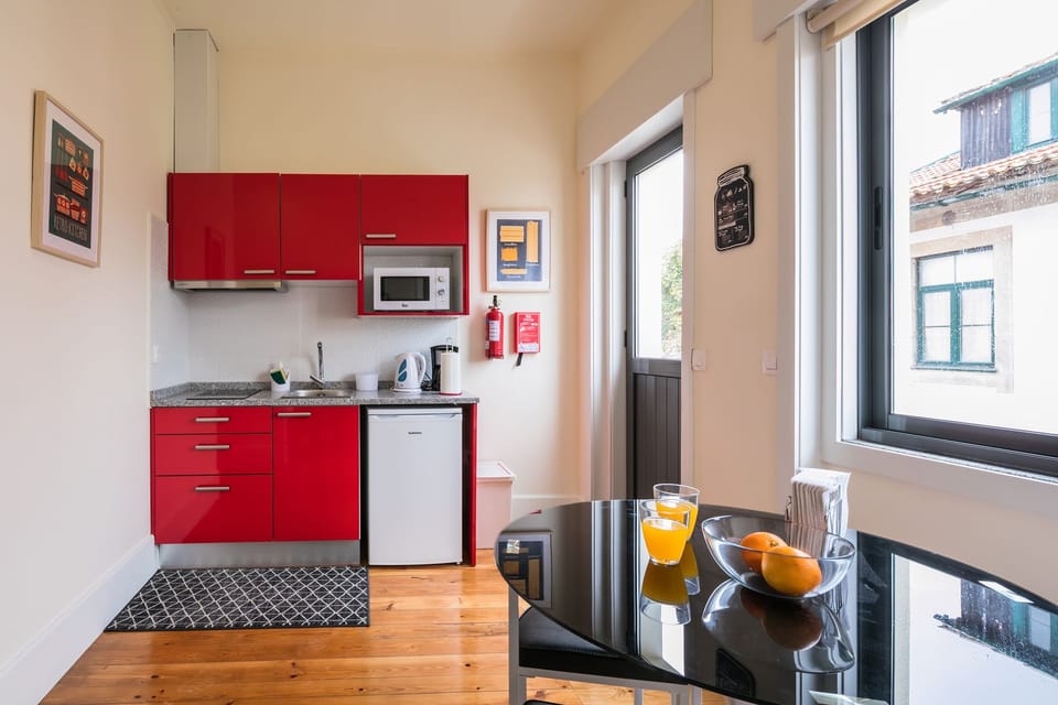 Apartment, 1 Bedroom | Private kitchenette | Full-size fridge, microwave, stovetop, coffee/tea maker