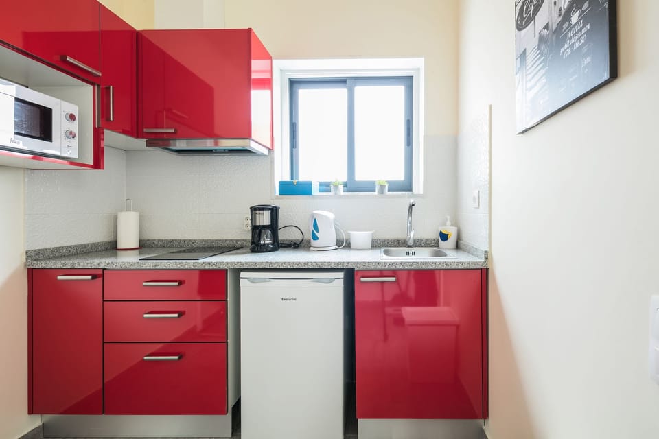 Apartment, 1 Bedroom | Private kitchen | Full-size fridge, microwave, stovetop, coffee/tea maker