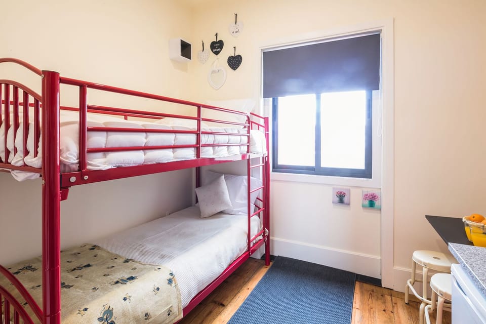 Studio | Individually decorated, individually furnished, free WiFi, bed sheets