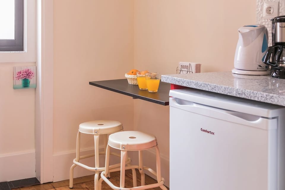 Studio | Private kitchen | Full-size fridge, microwave, stovetop, coffee/tea maker