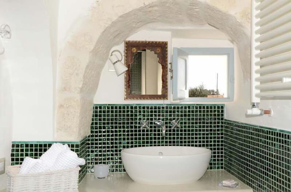Free toiletries, hair dryer, bidet, towels