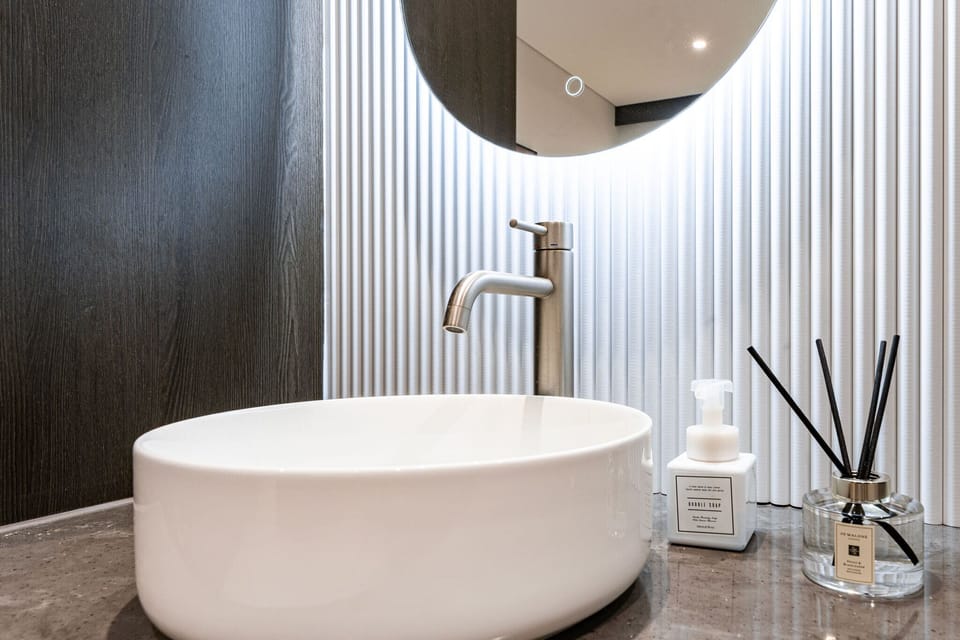 Junior Suite, Non Smoking | Living area | 50-inch flat-screen TV with cable channels, TV, Netflix
