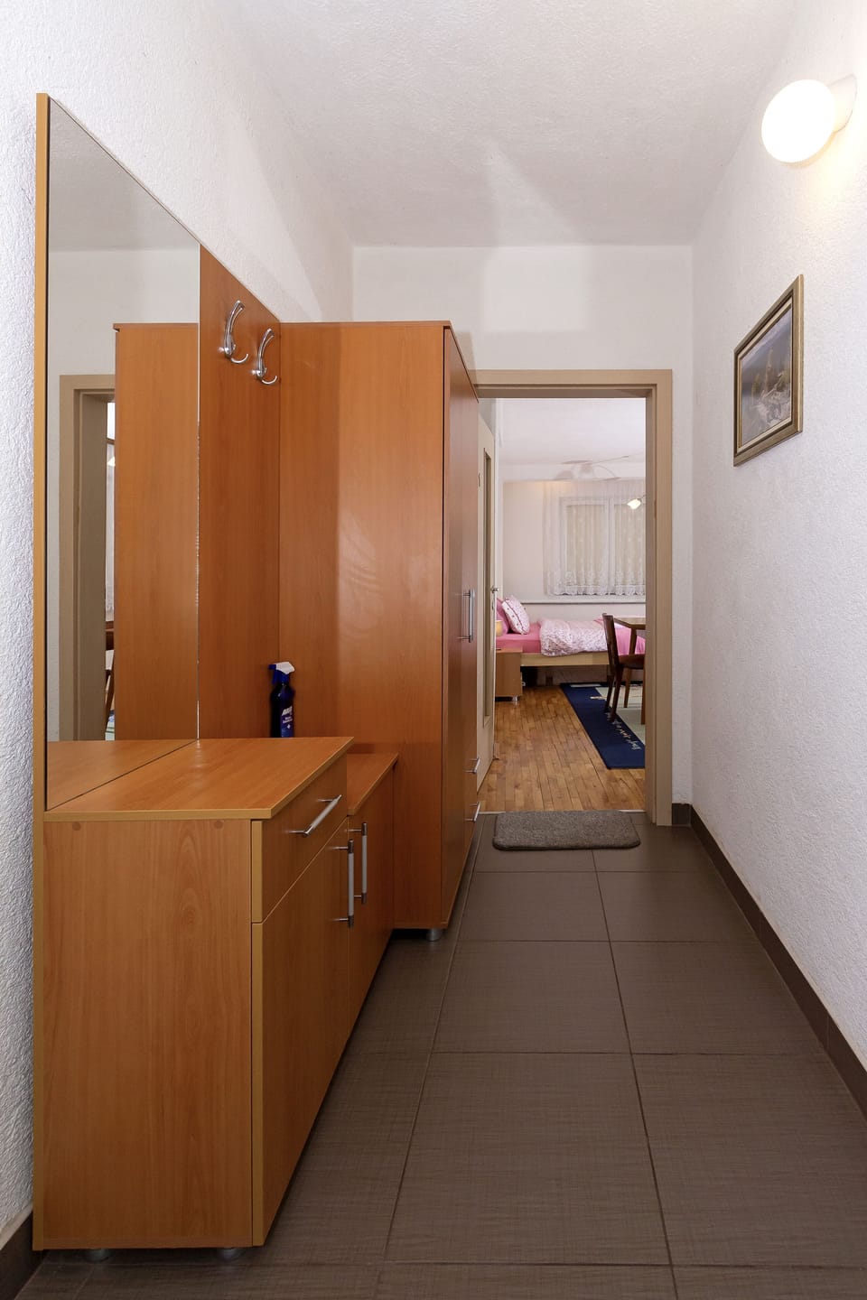 Comfort Studio | Desk, soundproofing, iron/ironing board, free WiFi