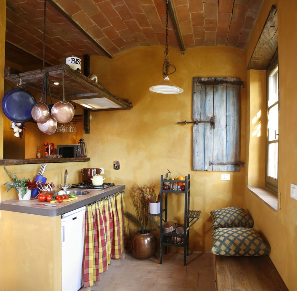 Classic Apartment, 2 Bedrooms, Terrace, Ground Floor | Private kitchen | Oven, stovetop, coffee/tea maker