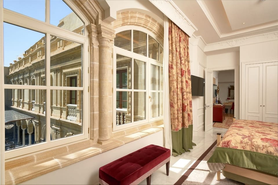 Suite, 1 King Bed (Maria Luisa) | Premium bedding, minibar, in-room safe, desk
