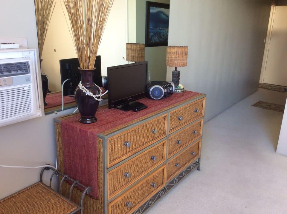 Dresser & AC in bedroom